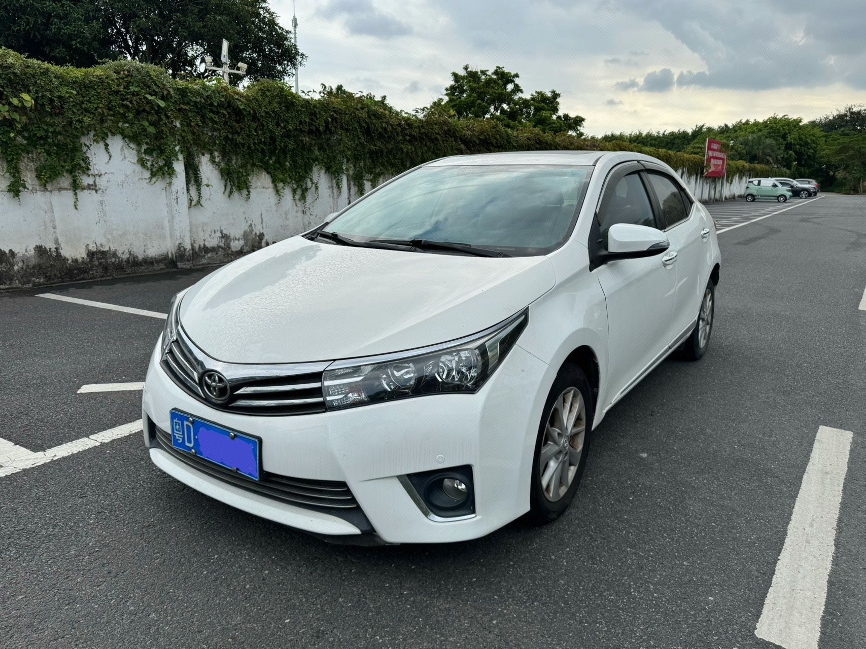 Toyota Corolla 2015 Toyota Corolla 2015 car image