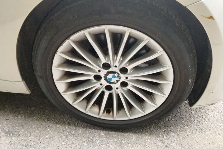 BMW 3 Series 2015 #9 BMW 3 Series 2015 car image #9