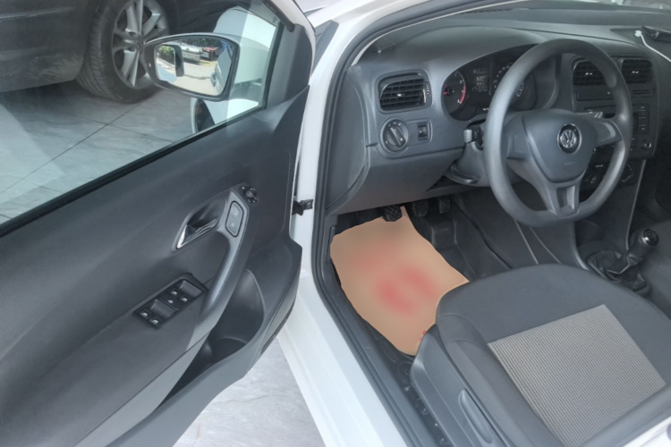 Volkswagen Polo 2016 #12 Volkswagen Polo 2016 car image #12