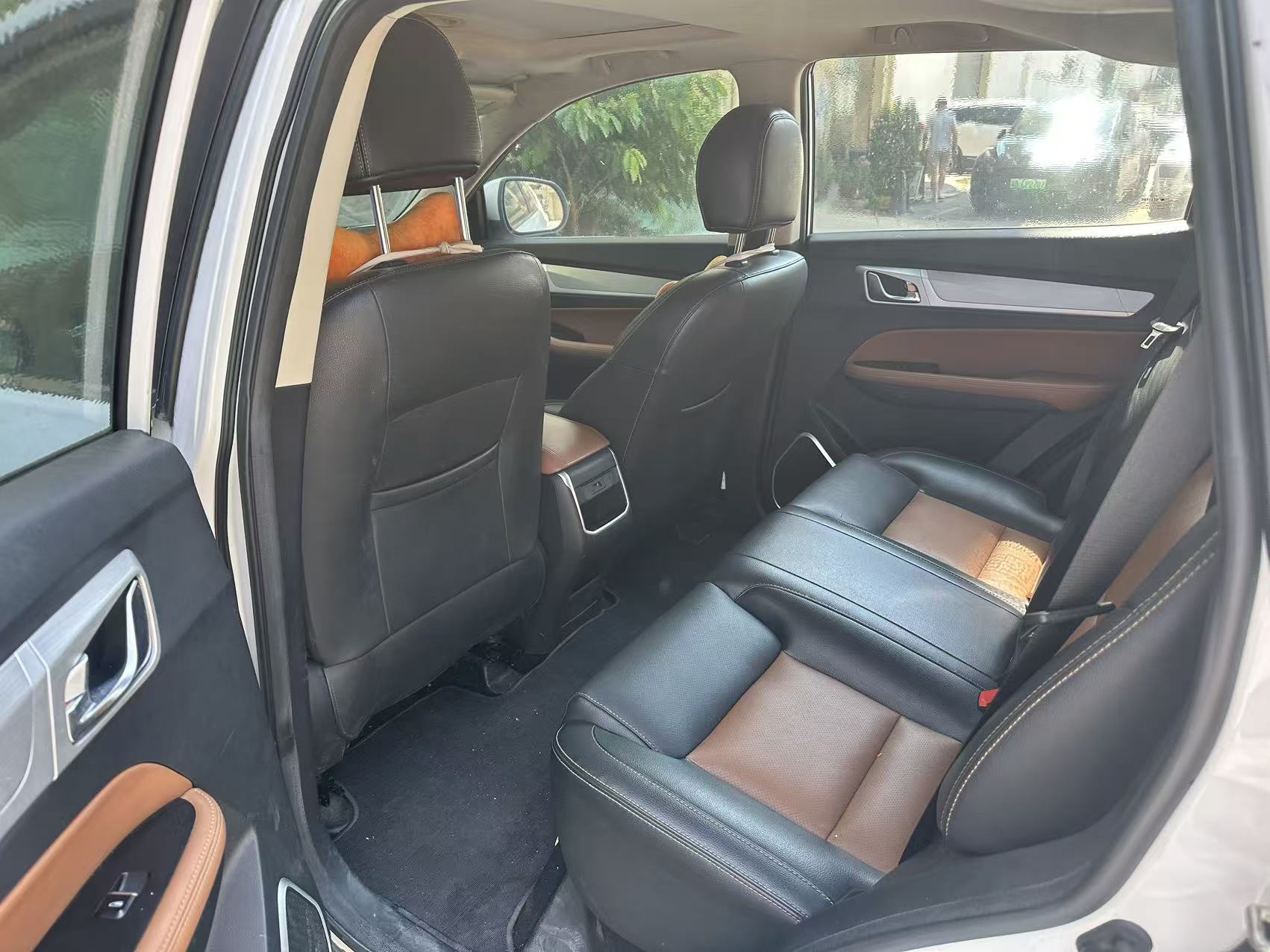 GEELY Vision X6 2019 immagine di auto #4