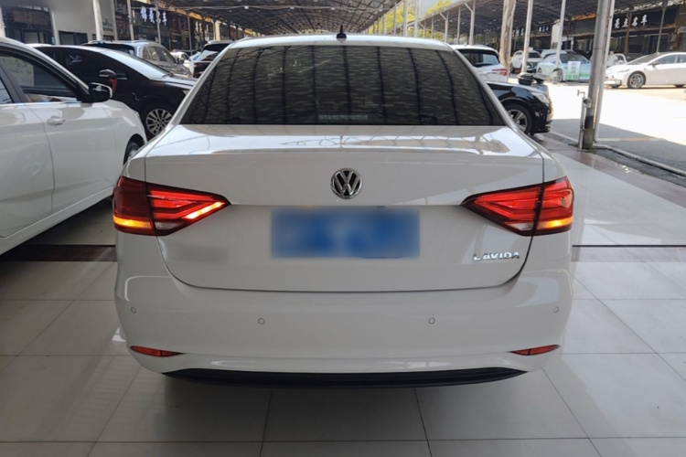 Volkswagen Lavida 2020 #6 Volkswagen Lavida 2020 car image #6