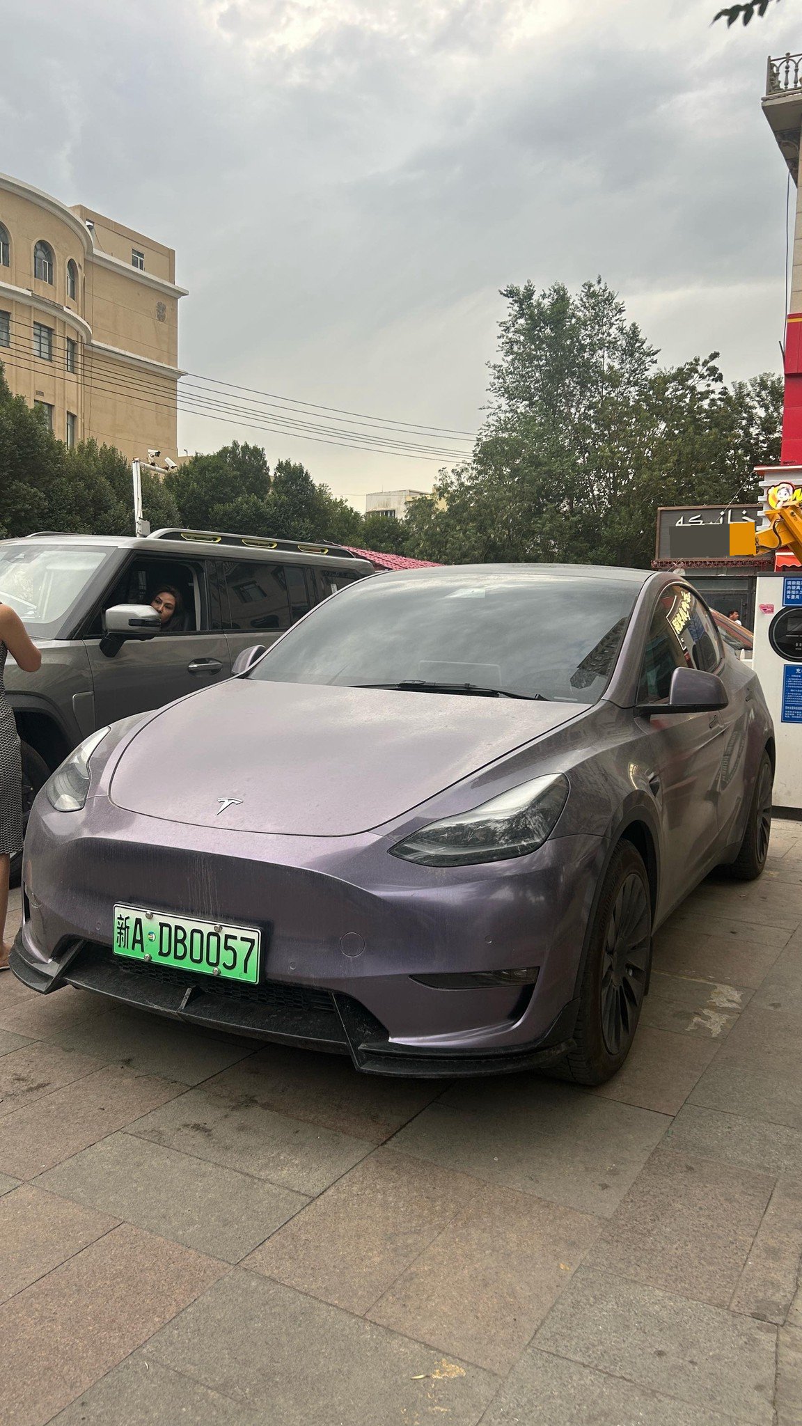 Tesla Model Y 2021 Tesla Model Y 2021 car image