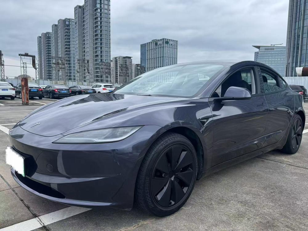 Tesla Model 3 2025 imagem de carro 
