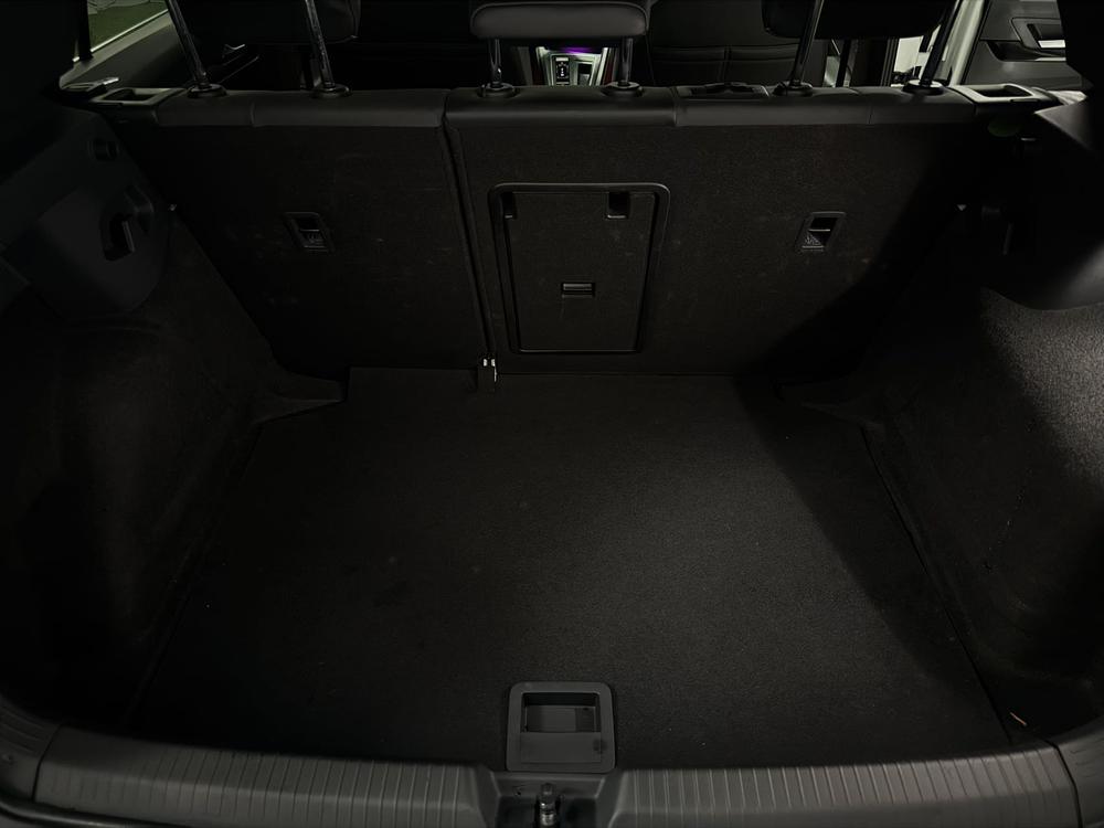 Volkswagen Golf 2022 car image #17