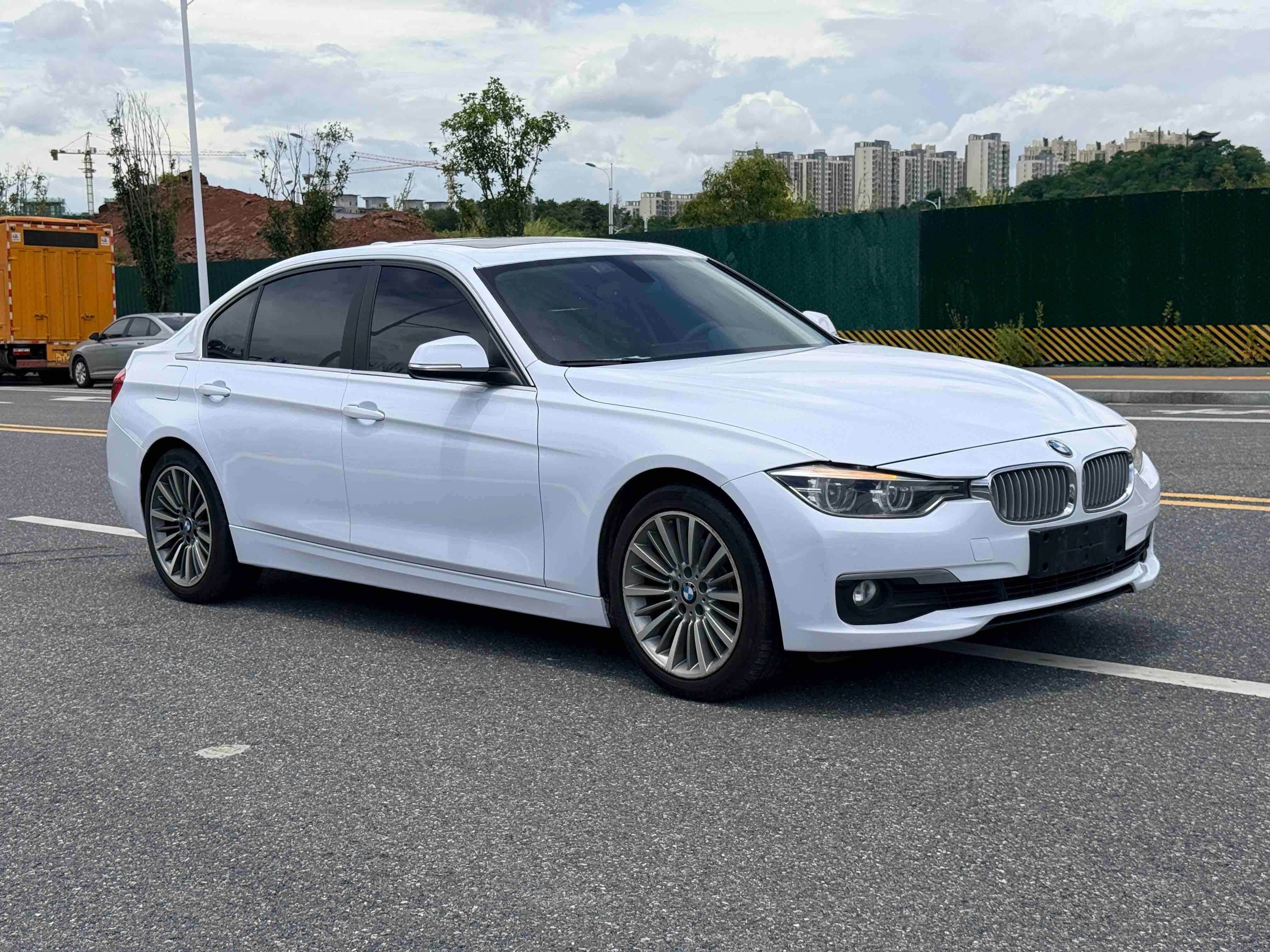 BMW 3 Series 2018 car image #5