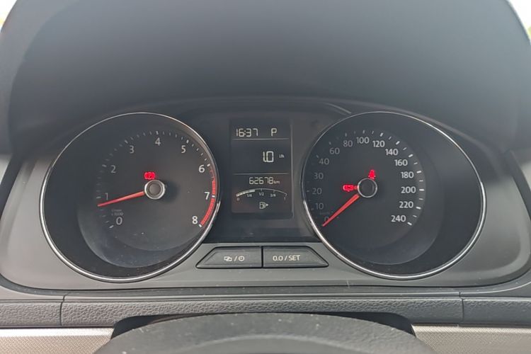 Volkswagen Lavida 2016 car image #12