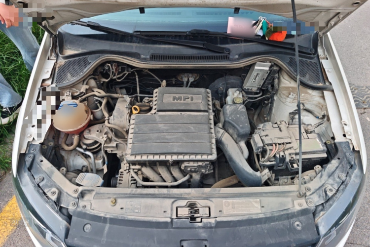 Volkswagen Polo 2016 car image #22