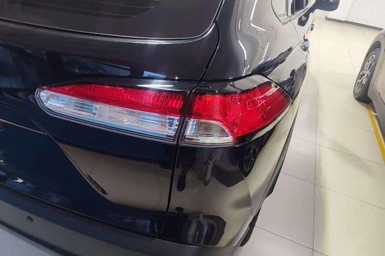 Toyota Corolla Cross 2025 car image #8