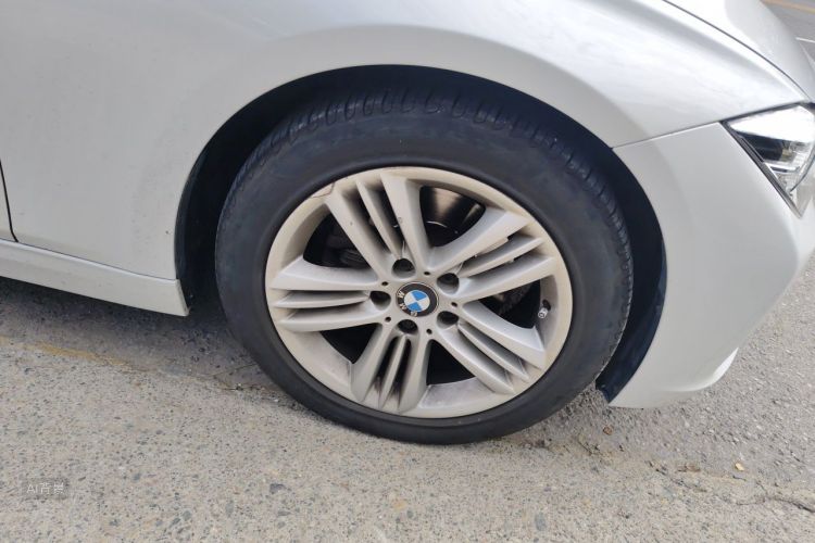 BMW 3 Series 2017 #9 BMW 3 Series 2017 car image #9