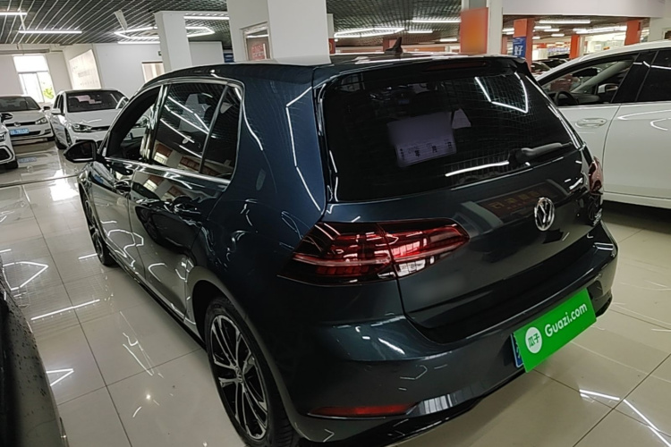 Volkswagen Golf 2018 immagine di auto #5