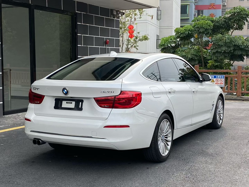 BMW 3 Series GT 2017 #3 BMW 3 Series GT 2017 car image #3