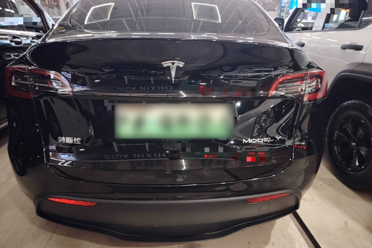 Tesla Model Y 2022 #6 Tesla Model Y 2022 car image #6
