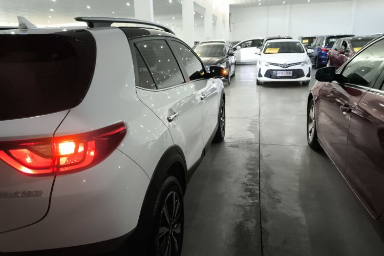 起亚 奕跑 2023 汽车图片 #8