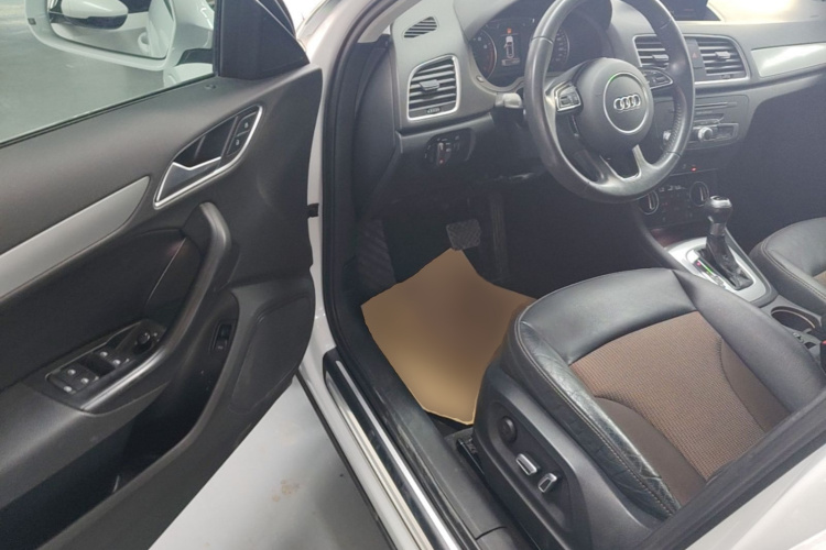 Audi Q3 2018 #16 Audi Q3 2018 car image #16