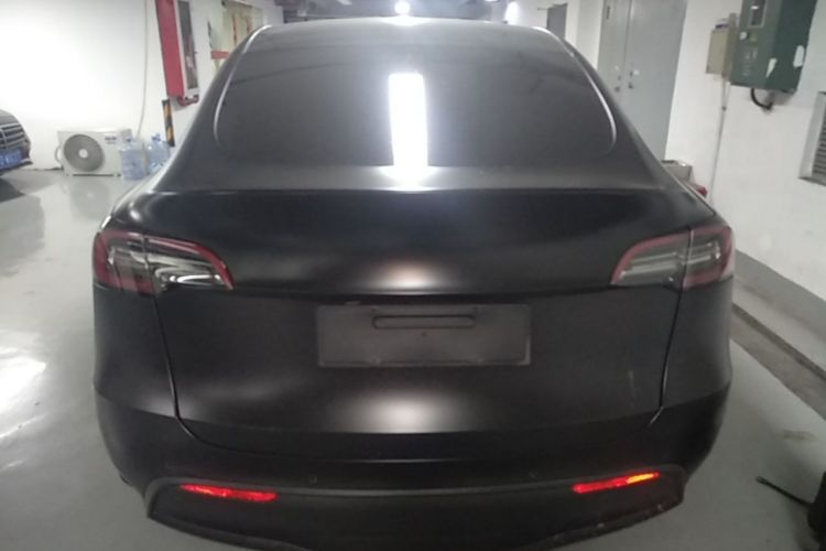 Tesla Model Y 2021 #4 Tesla Model Y 2021 car image #4