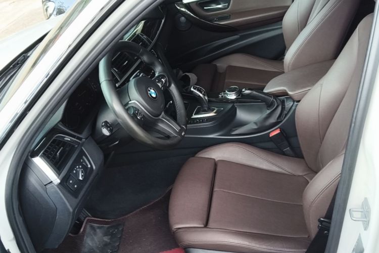 BMW 3 Series 2018 #15 BMW 3 Series 2018 car image #15