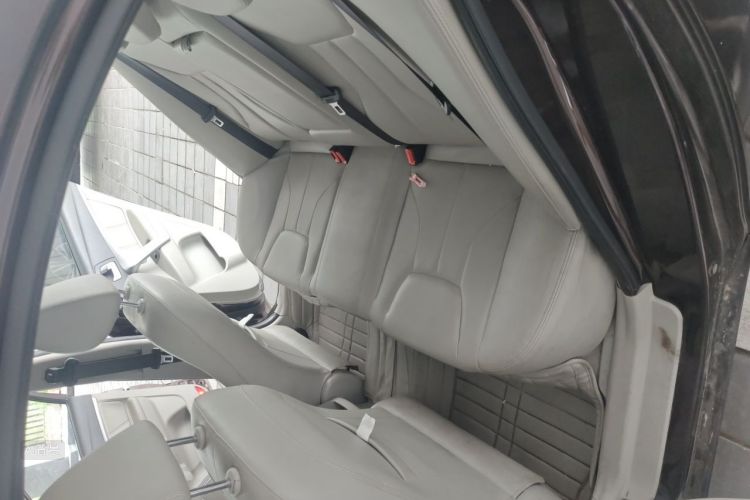 GEELY Emgrand 2016 car image #19