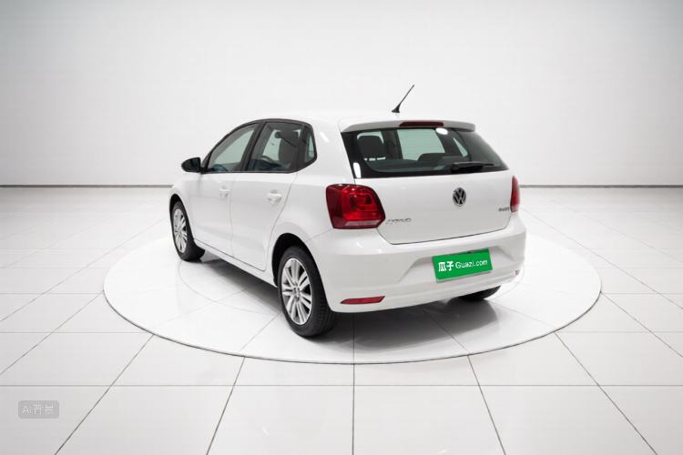 Volkswagen Polo 2018 car image #5
