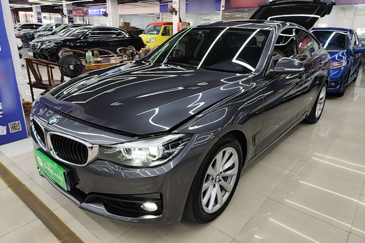 BMW 3 Series GT 2018 #2 BMW 3 Series GT 2018 car image #2
