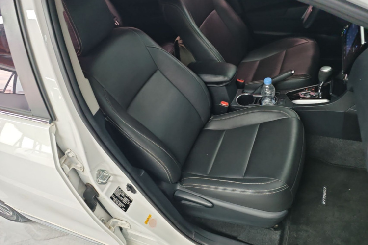 Toyota Corolla 2018 car image #23