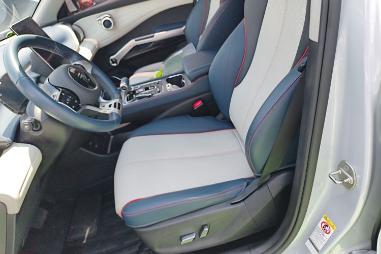 BYD Yuan Plus 2023 изображение автомобиля #19