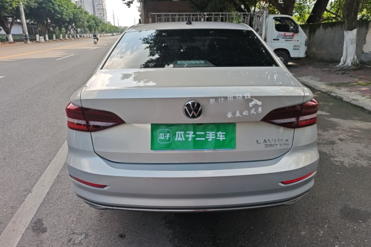 Volkswagen Lavida 2021 صورة سيارة #6
