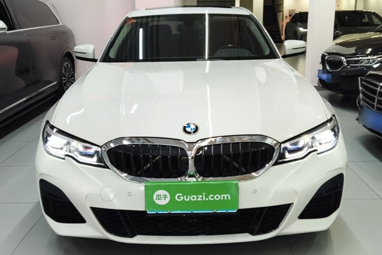 BMW 3 Series 2022 car image #3