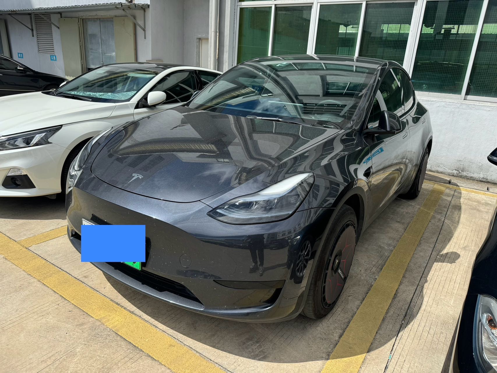 Tesla Model Y 2024 Tesla Model Y 2024 car image
