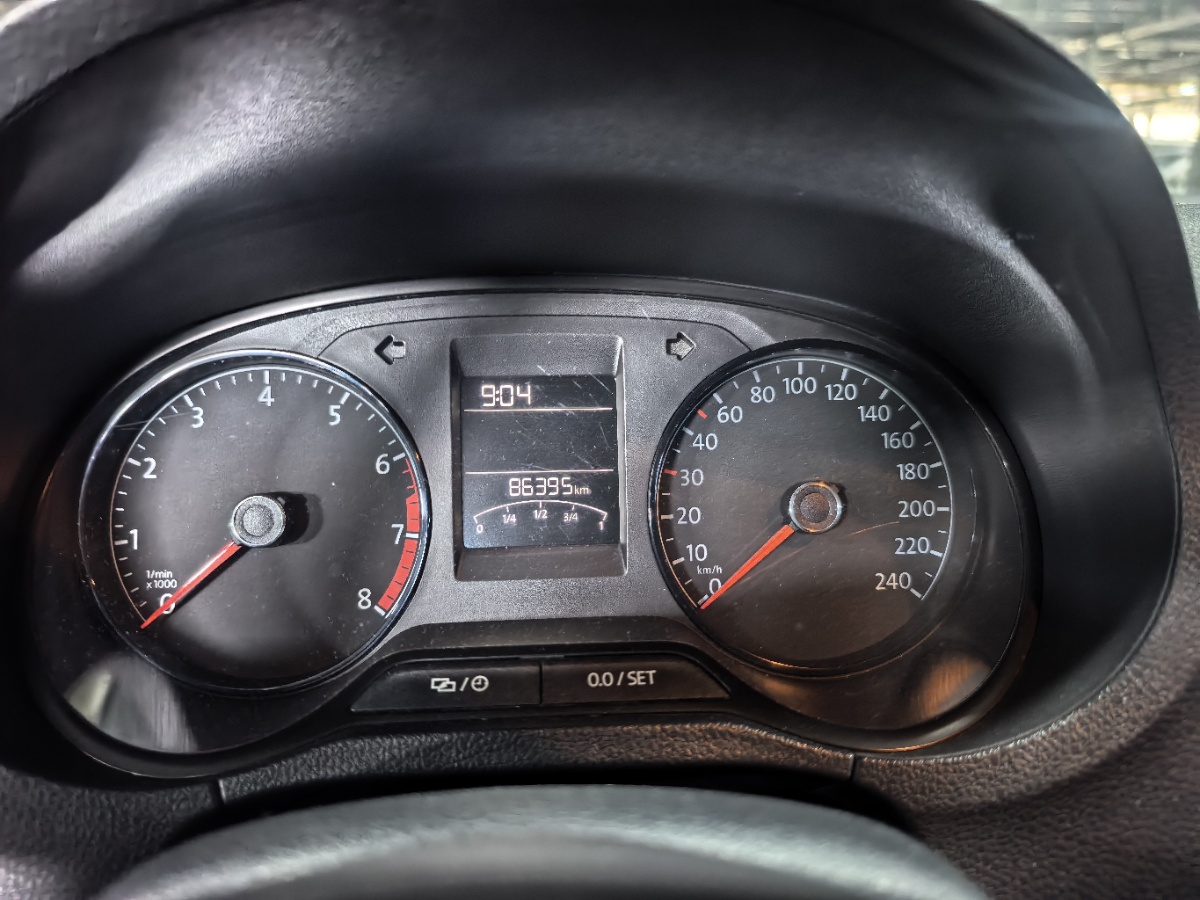 Volkswagen Polo 2019 car image #9
