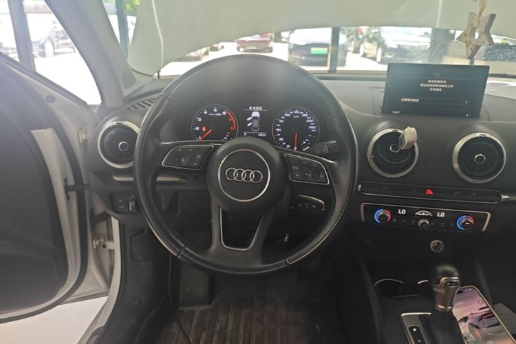 Audi A3 2017 car image #15