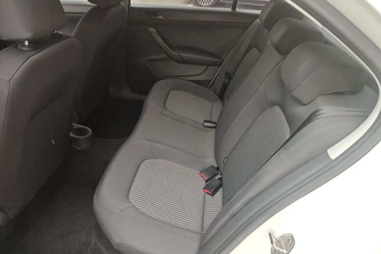 Volkswagen Santana 2019 car image #13