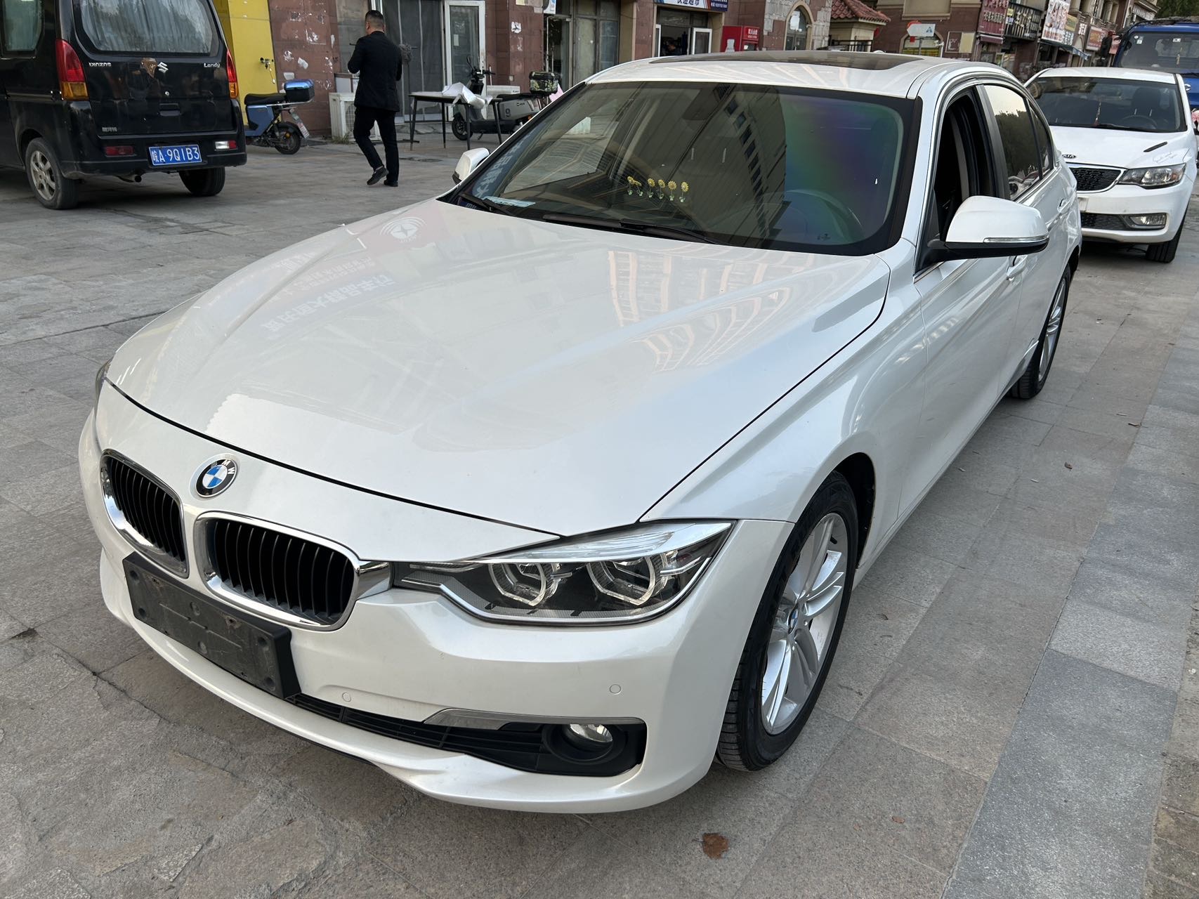 BMW 3 Series 2017 #2 BMW 3 Series 2017 car image #2