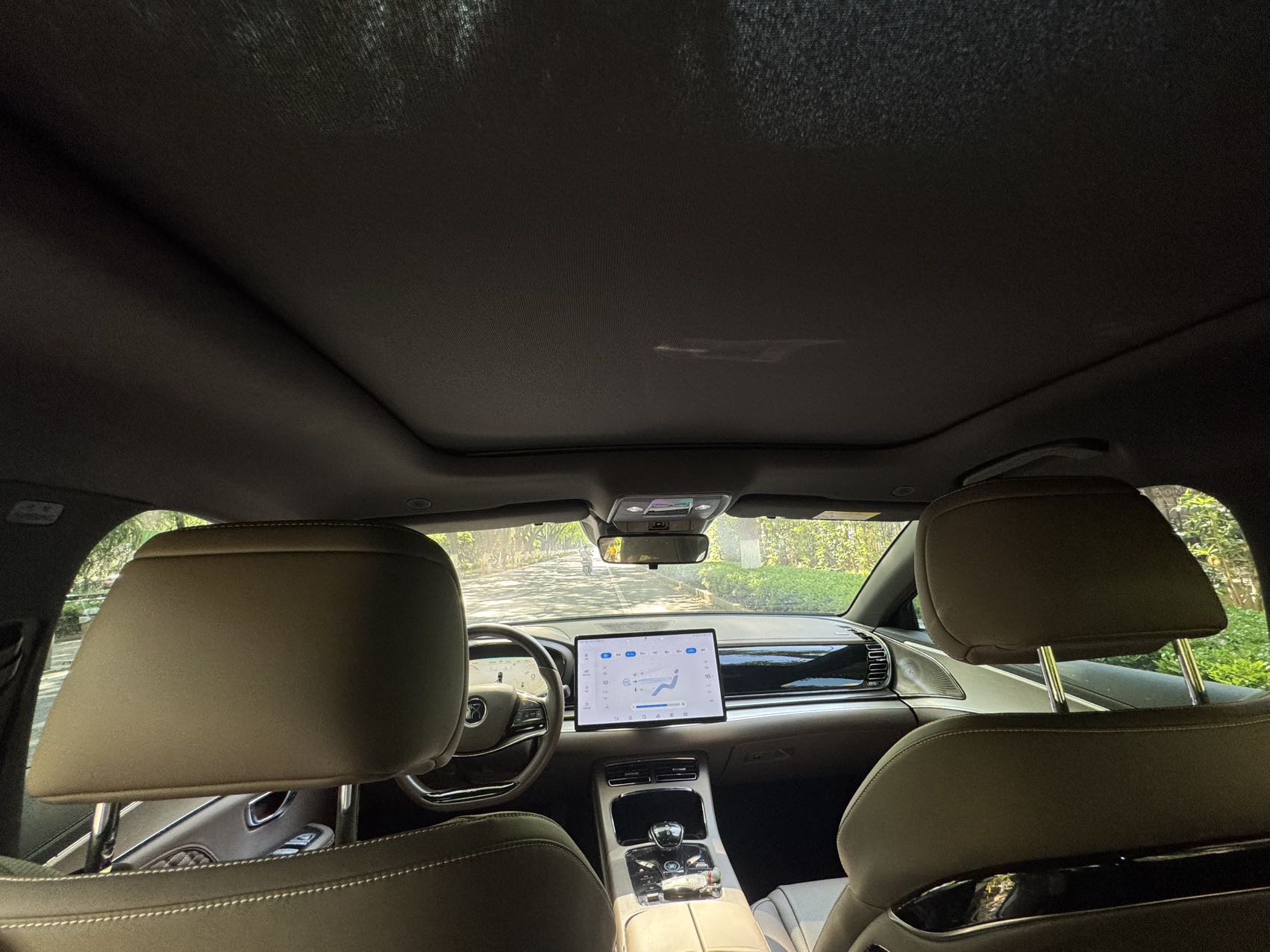 BYD Han 2024 car image #6