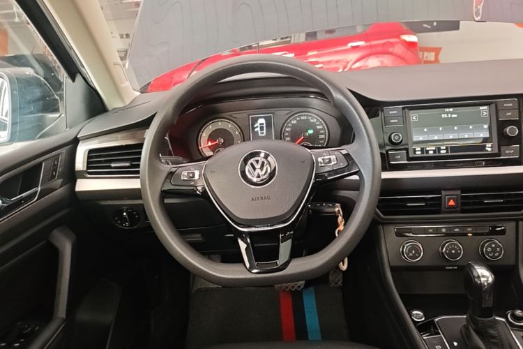 Volkswagen Lavida 2019 #11 Volkswagen Lavida 2019 car image #11