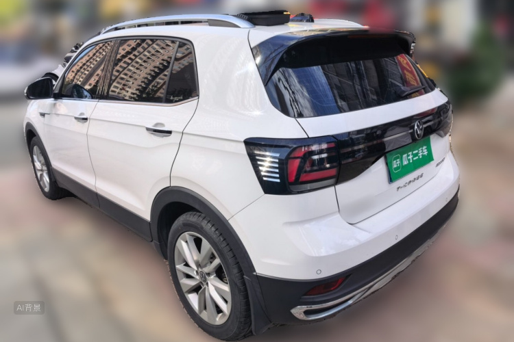 Volkswagen T-Cross 2021 صورة سيارة #5