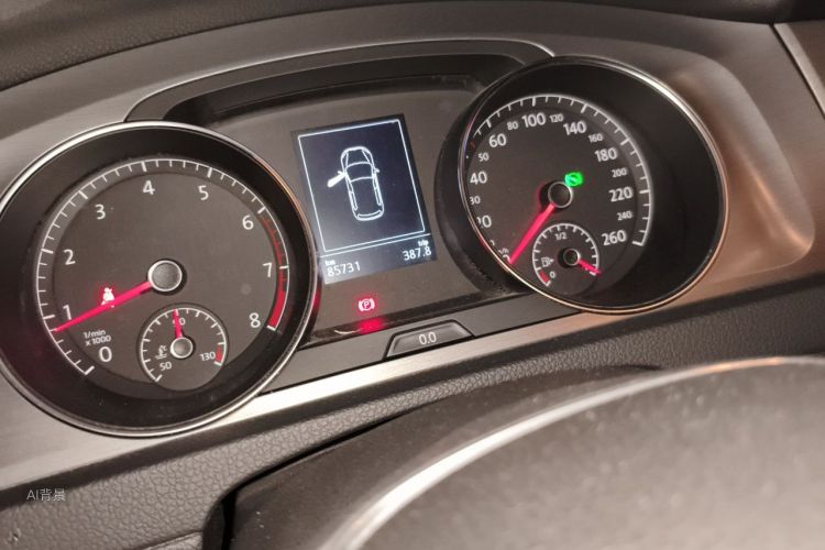 Volkswagen Golf 2015 car image #13