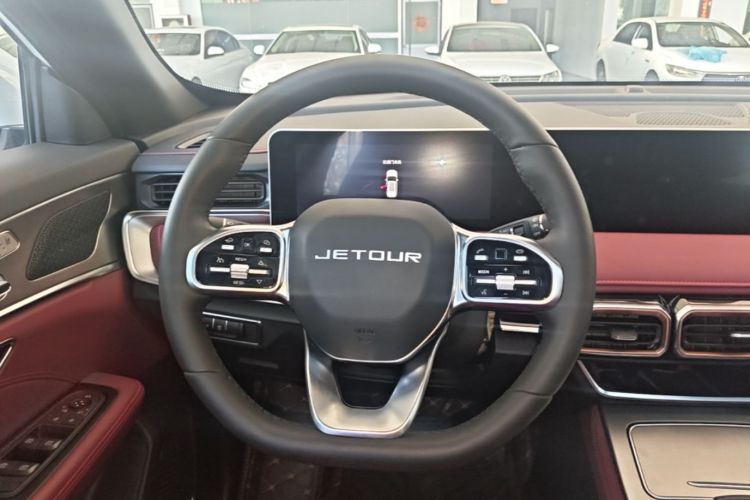 Jetour X70 PLUS 2025 #11 Jetour X70 PLUS 2025 car image #11