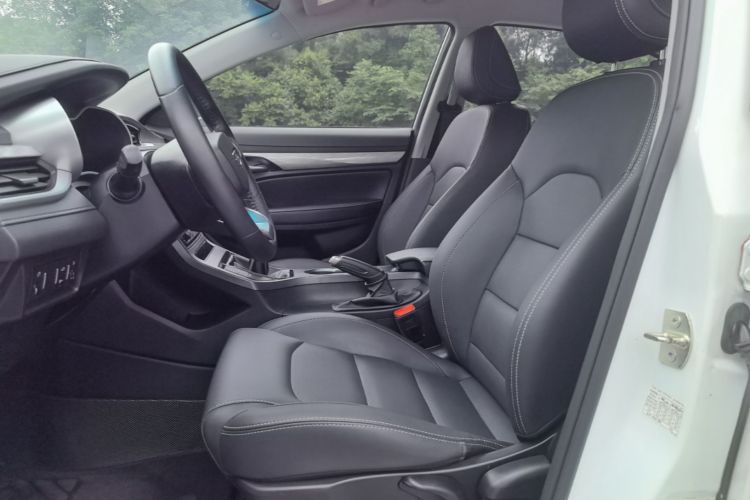 GEELY Emgrand 2020 car image #15