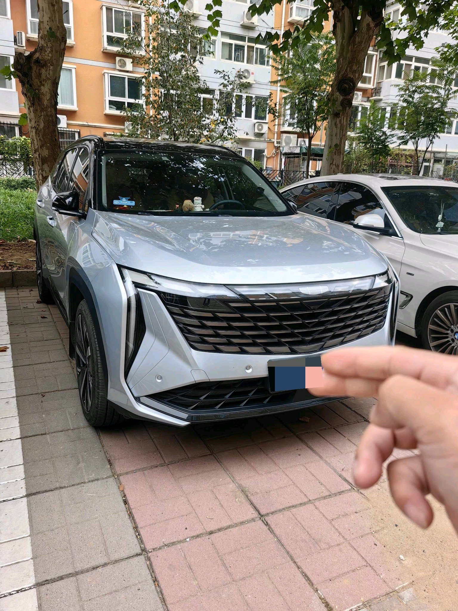 GEELY Boyue L 2023 car image #2