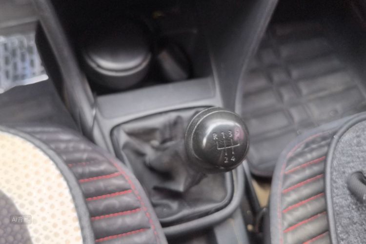 Volkswagen Santana 2016 car image #16