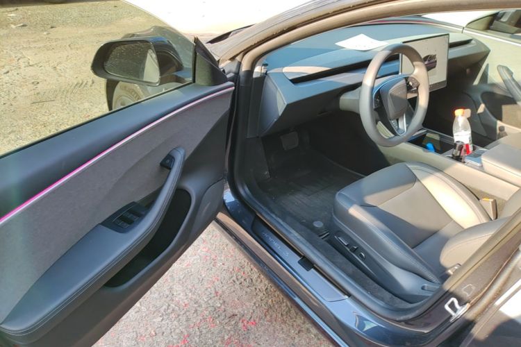 Tesla Model 3 2024 #16 Tesla Model 3 2024 car image #16