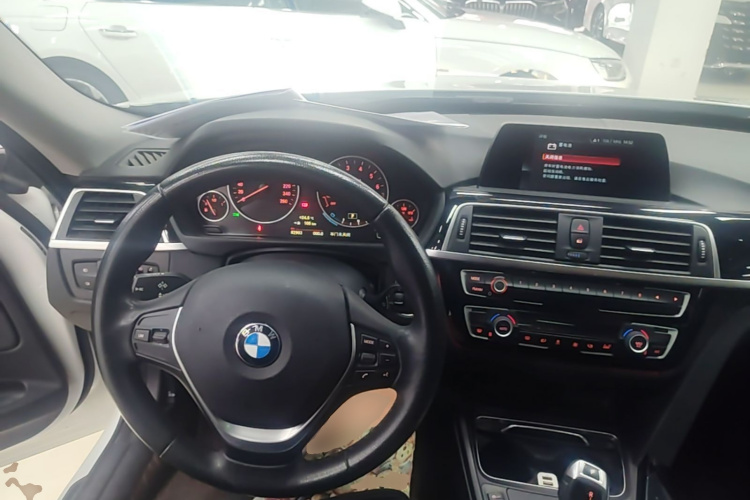 BMW 3 Series GT 2019 #11 BMW 3 Series GT 2019 car image #11
