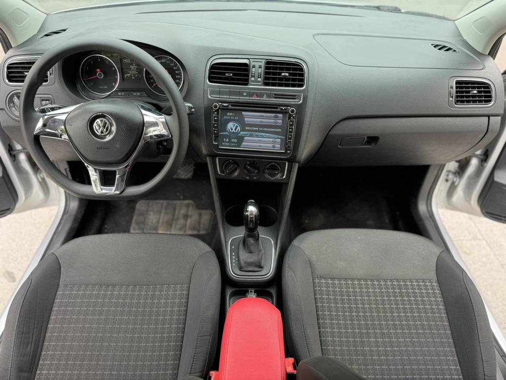 Volkswagen Polo 2015 #8 Volkswagen Polo 2015 car image #8