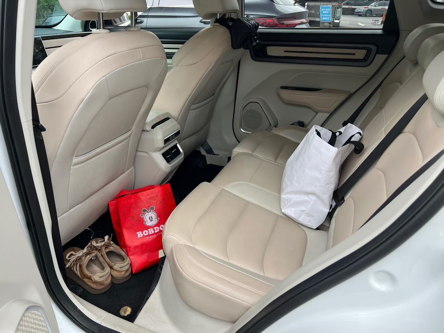 GEELY ICON 2023 car image #3