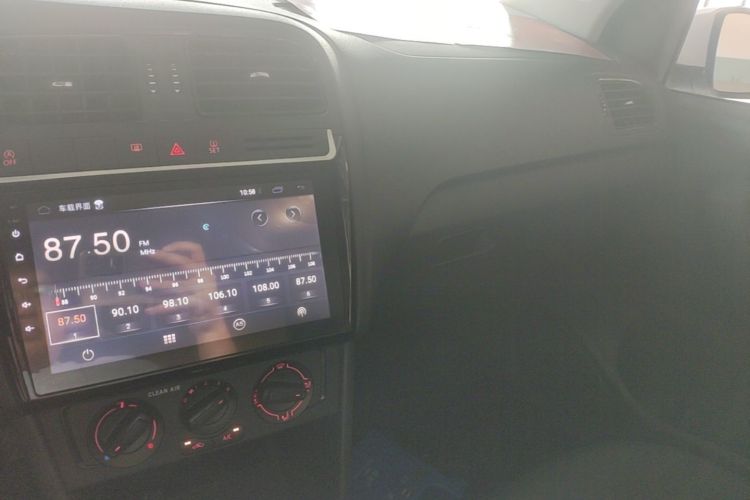 Volkswagen Polo 2019 #13 Volkswagen Polo 2019 car image #13