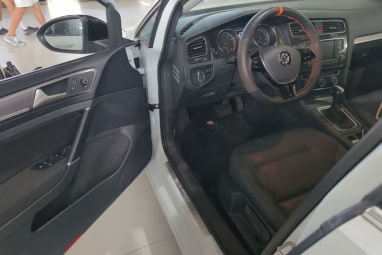 Volkswagen Golf 2017 #16 Volkswagen Golf 2017 car image #16