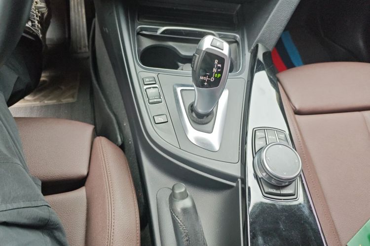 BMW 3 Series 2019 #14 BMW 3 Series 2019 immagine di auto #14