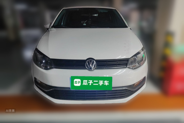 Volkswagen Polo 2015 car image #3