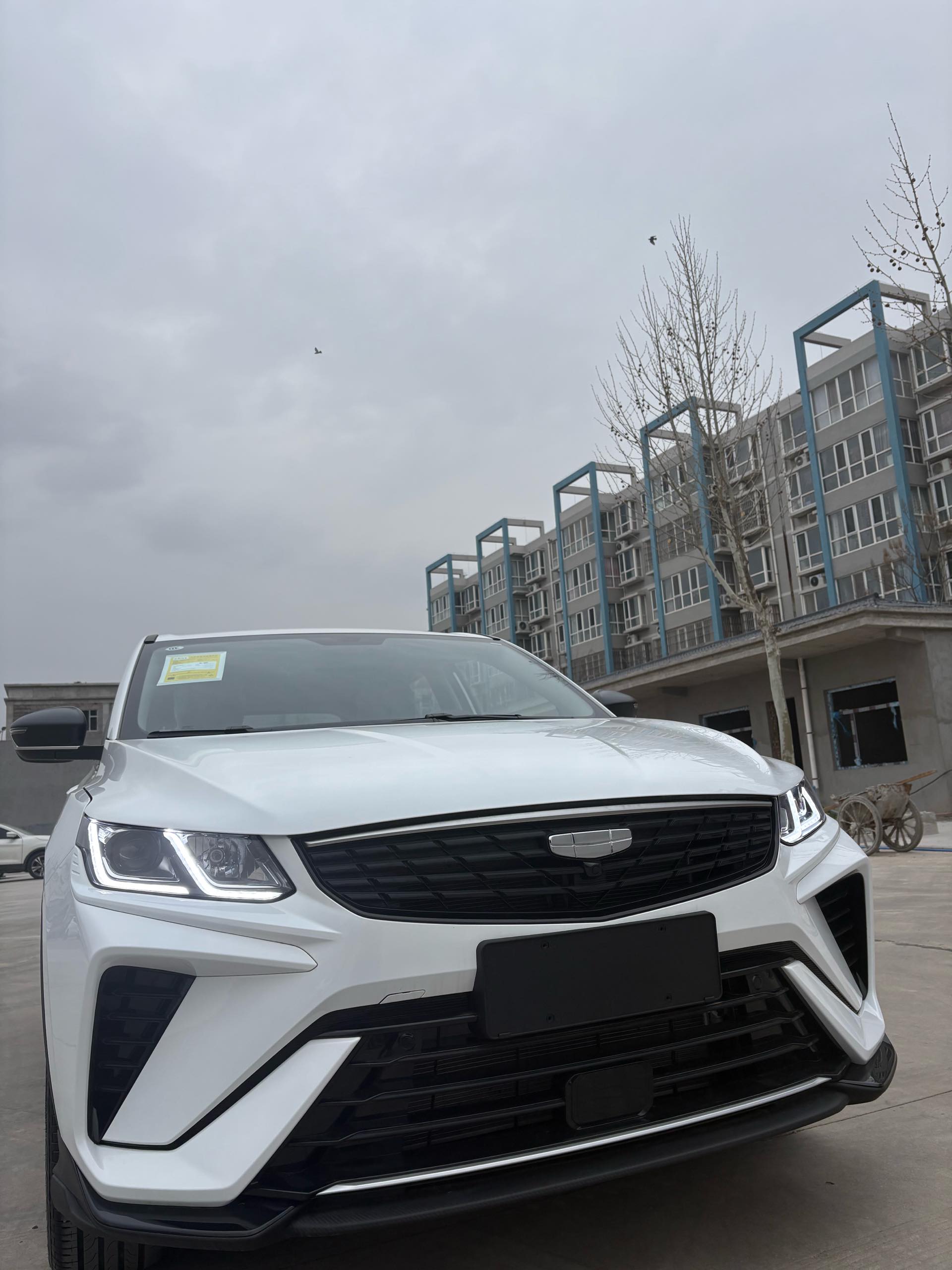 GEELY Coolray 2026 изображение автомобиля #2