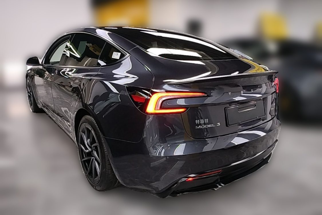 Tesla Model 3 2024 car image #3